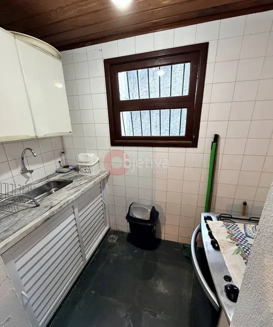 Casa de Condomínio com 3 quartos à venda, 100m2 em Palmeiras, Cabo Frio - RJ - imagem 9 Foto 9 de Casa de Condomínio com 3 quartos à venda, 100m2 em Palmeiras, Cabo Frio - RJ