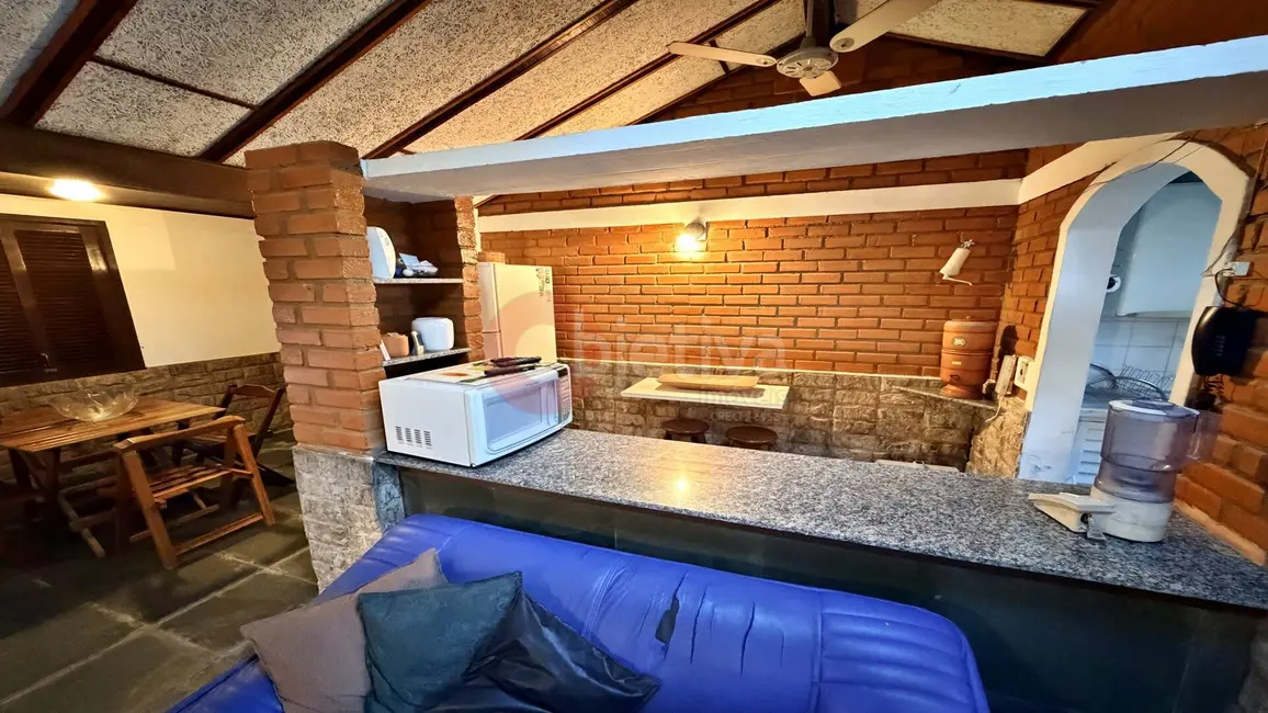 Casa de Condomínio com 3 quartos à venda, 100m2 em Palmeiras, Cabo Frio - RJ - imagem 7 Foto 7 de Casa de Condomínio com 3 quartos à venda, 100m2 em Palmeiras, Cabo Frio - RJ