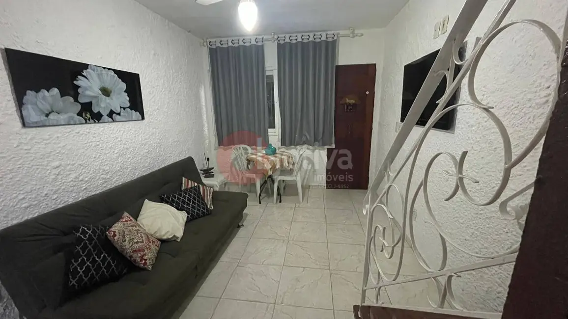 Foto 3 de Casa de Condomínio com 1 quarto à venda, 50m2 em Vila Blanche, Cabo Frio - RJ