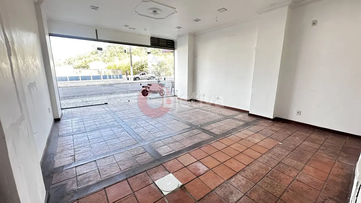 Foto 4 de Loja à venda e para alugar, 48m2 em Passagem, Cabo Frio - RJ