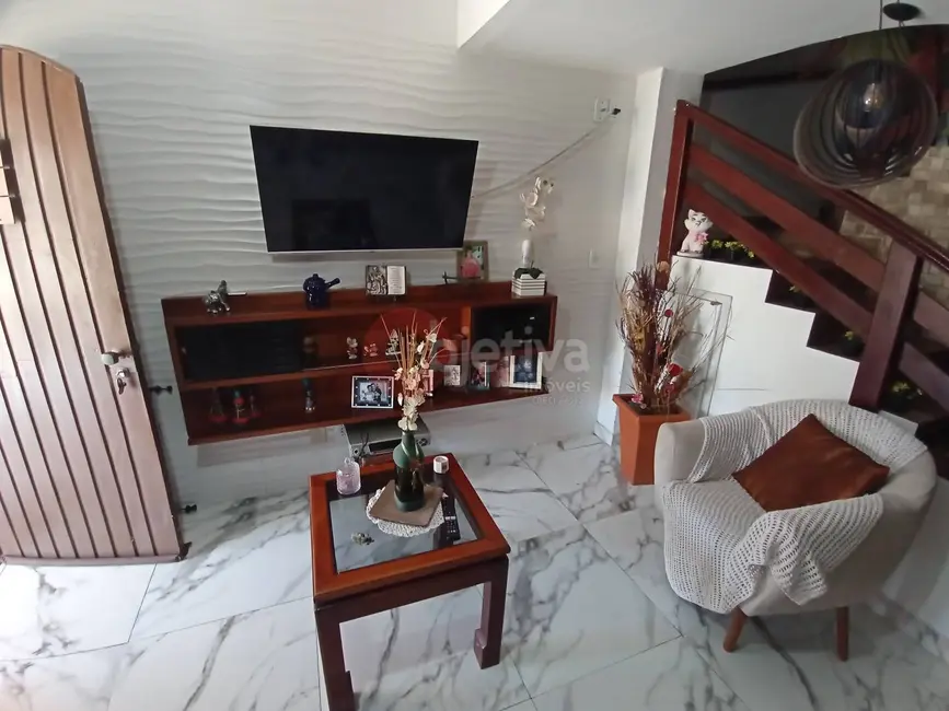 Apartamento com 4 quartos à venda, 85m2 em Peró, Cabo Frio - RJ - imagem 3 Foto 3 de Apartamento com 4 quartos à venda, 85m2 em Peró, Cabo Frio - RJ