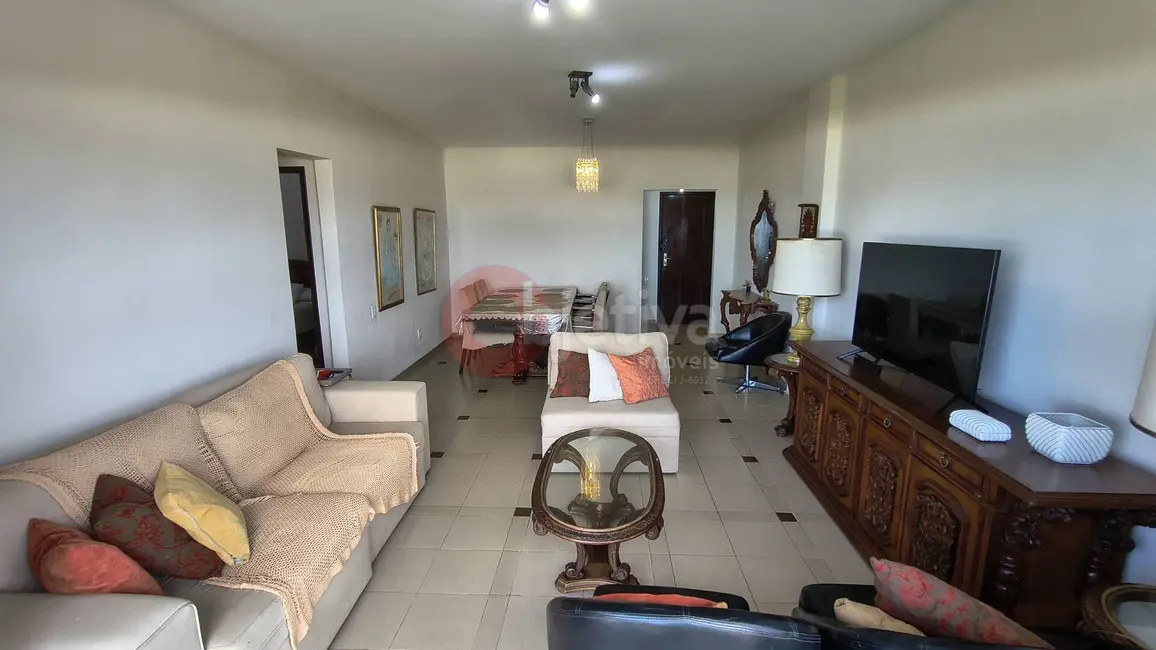 Foto 1 de Apartamento com 4 quartos à venda, 124m2 em Cabo Frio - RJ