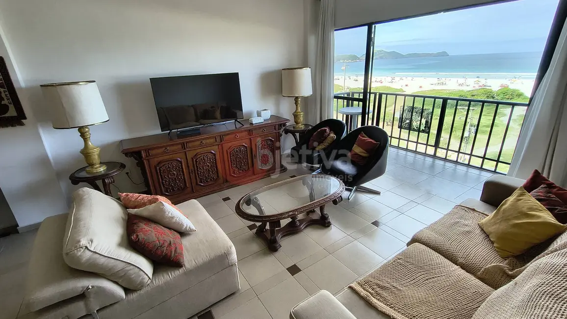 Foto 2 de Apartamento com 4 quartos à venda, 124m2 em Cabo Frio - RJ