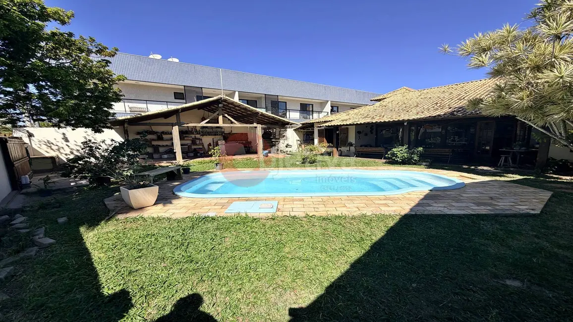 Foto 1 de Casa com 4 quartos à venda, 416m2 em Portinho, Cabo Frio - RJ