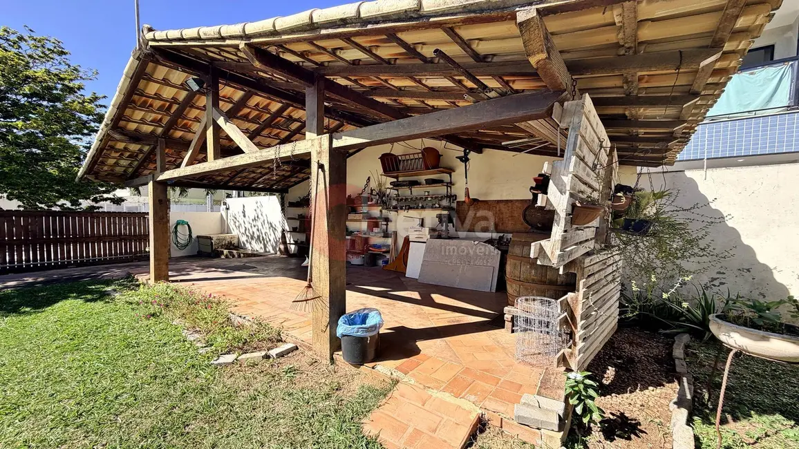 Foto 4 de Casa com 4 quartos à venda, 416m2 em Portinho, Cabo Frio - RJ