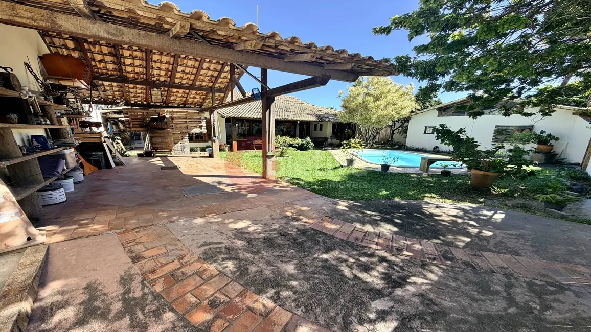 Foto 3 de Casa com 4 quartos à venda, 416m2 em Portinho, Cabo Frio - RJ