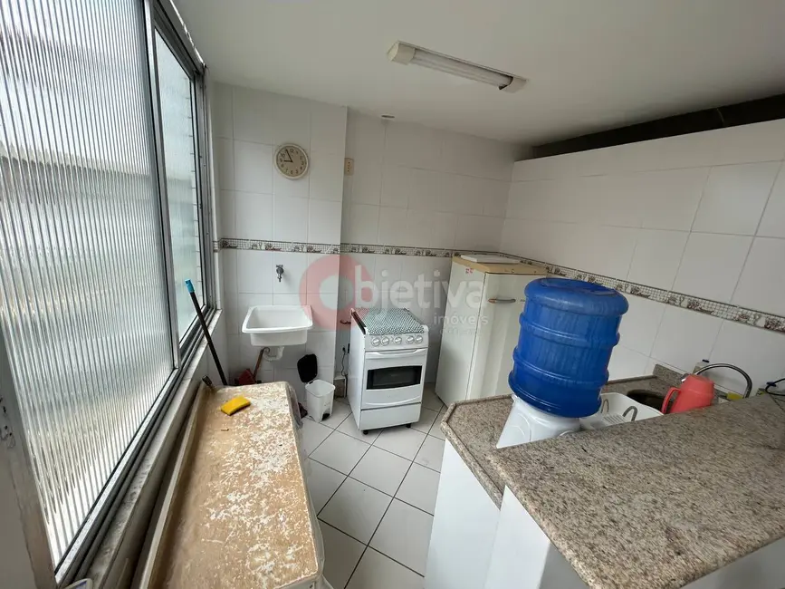 Foto 3 de Apartamento com 2 quartos à venda, 48m2 em Centro, Cabo Frio - RJ