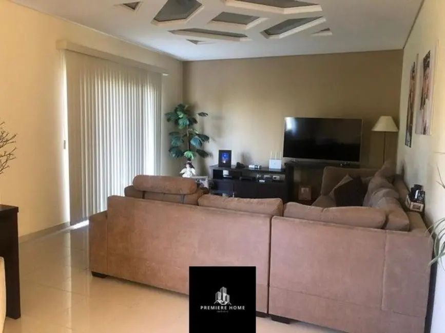 Foto 3 de Casa de Condomínio com 4 quartos à venda, 436m2 em Aparecidinha, Sorocaba - SP