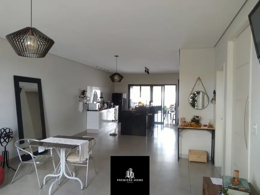 Casa de Condomínio com 3 quartos à venda, 164m2 em Aparecidinha, Sorocaba - SP - imagem 6 Foto 6 de Casa de Condomínio com 3 quartos à venda, 164m2 em Aparecidinha, Sorocaba - SP