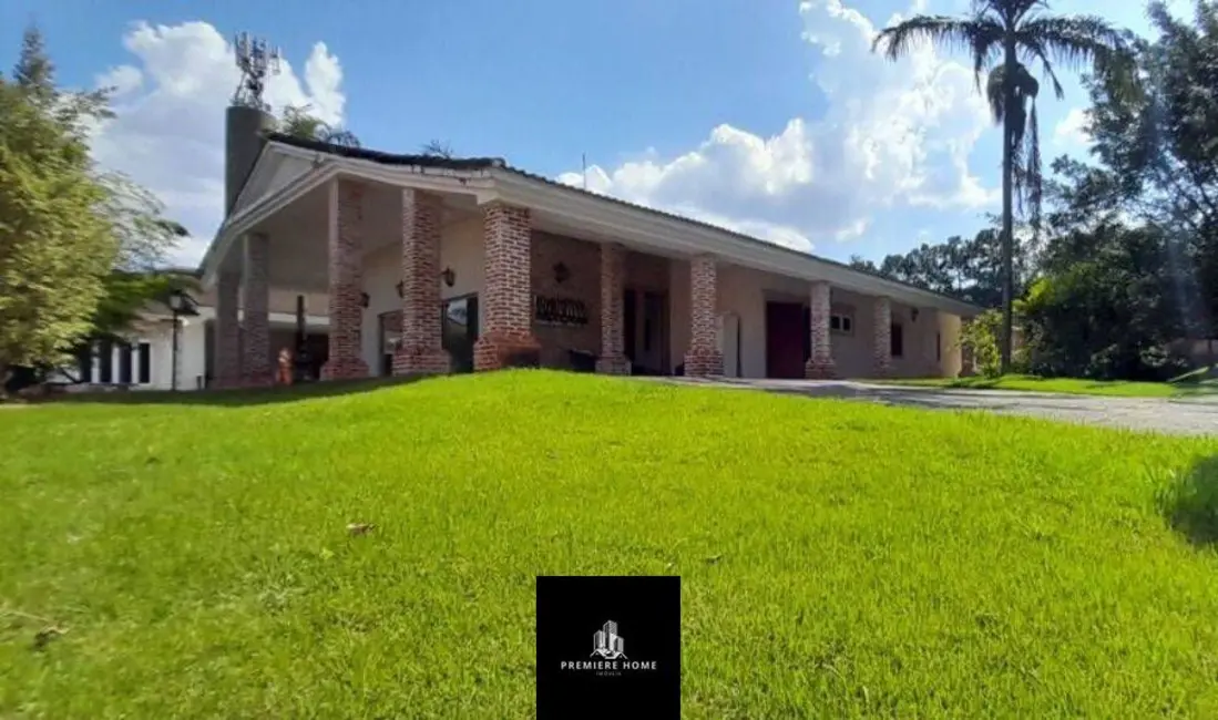 Casa de Condomínio com 3 quartos para alugar, 957m2 em Chácaras Residenciais Santa Maria, Votorantim - SP - imagem 1 Foto 1 de Casa de Condomínio com 3 quartos para alugar, 957m2 em Chácaras Residenciais Santa Maria, Votorantim - SP