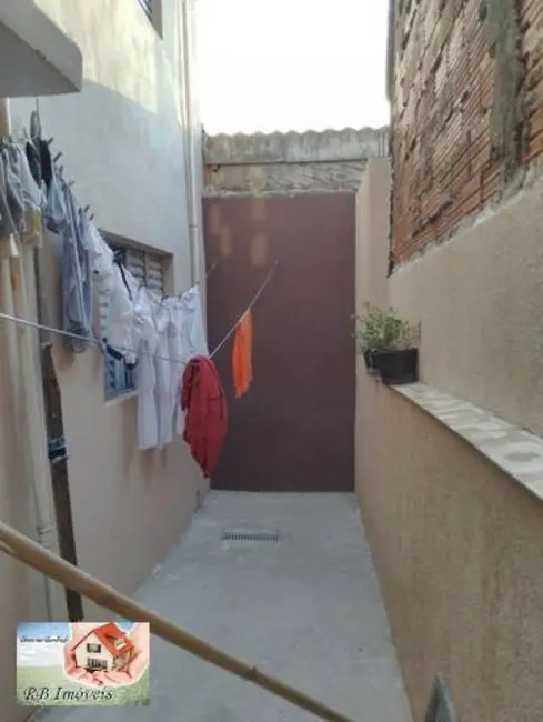 Casa com 4 quartos à venda em Jardim do Estádio, Santo Andre - SP - imagem 5 Foto 5 de Casa com 4 quartos à venda em Jardim do Estádio, Santo Andre - SP