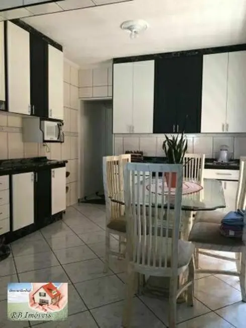 Foto 3 de Casa com 2 quartos à venda em Vila Mazzei, Santo Andre - SP