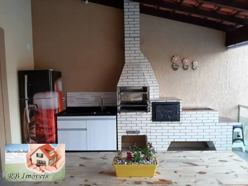 Sobrado com 5 quartos à venda, 340m2 em Itanhaem - SP - imagem 3 Foto 3 de Sobrado com 5 quartos à venda, 340m2 em Itanhaem - SP