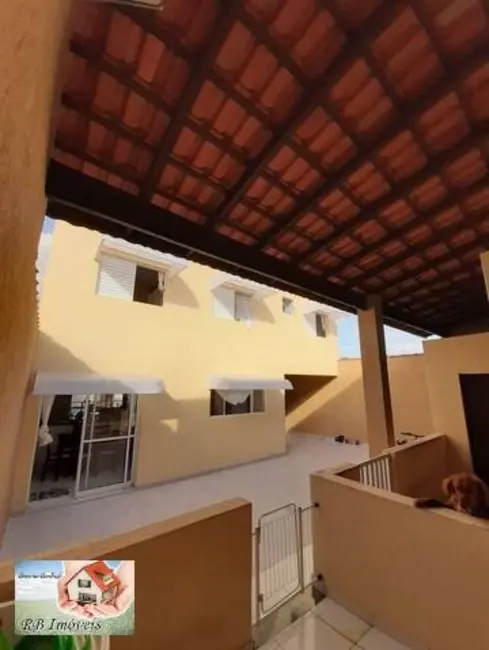 Sobrado com 5 quartos à venda, 340m2 em Itanhaem - SP - imagem 5 Foto 5 de Sobrado com 5 quartos à venda, 340m2 em Itanhaem - SP