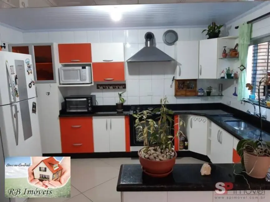 Sobrado com 4 quartos à venda em Parque Novo Oratório, Santo Andre - SP - imagem 7 Foto 7 de Sobrado com 4 quartos à venda em Parque Novo Oratório, Santo Andre - SP