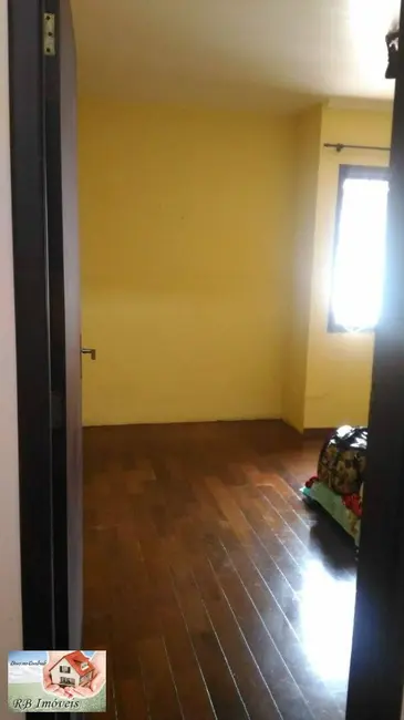 Sobrado com 4 quartos à venda, 140m2 em Jardim do Estádio, Santo Andre - SP - imagem 6 Foto 6 de Sobrado com 4 quartos à venda, 140m2 em Jardim do Estádio, Santo Andre - SP