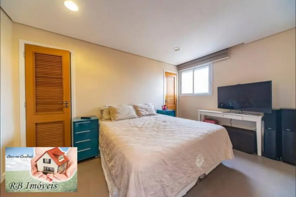 Sobrado com 3 quartos à venda em Jardim Monções, Santo Andre - SP - imagem 9 Foto 9 de Sobrado com 3 quartos à venda em Jardim Monções, Santo Andre - SP