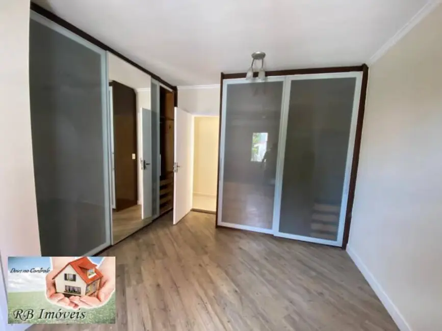 Foto 2 de Sobrado com 4 quartos à venda, 279m2 em Vila Eldízia, Santo Andre - SP