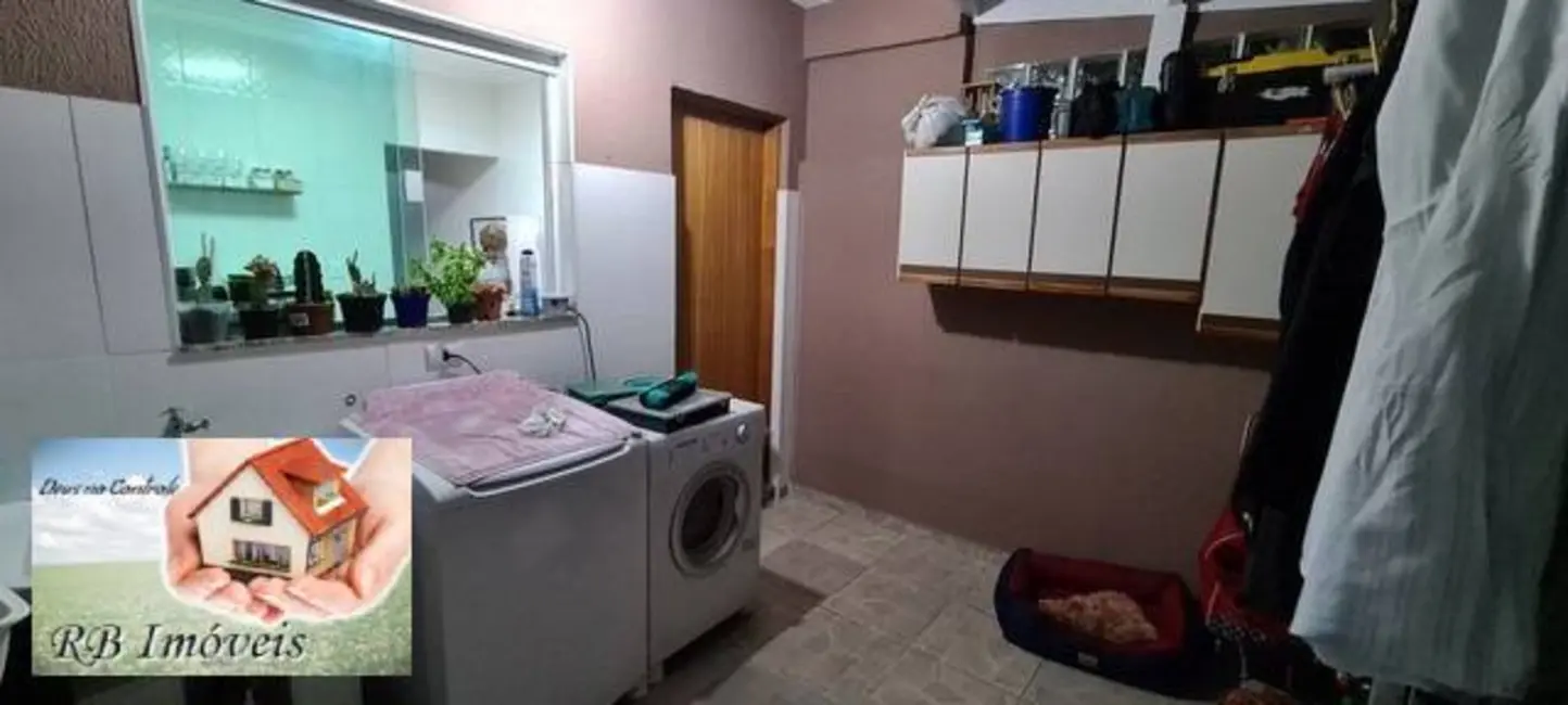 Sobrado com 3 quartos à venda em Jardim Alvorada, Santo Andre - SP - imagem 8 Foto 8 de Sobrado com 3 quartos à venda em Jardim Alvorada, Santo Andre - SP