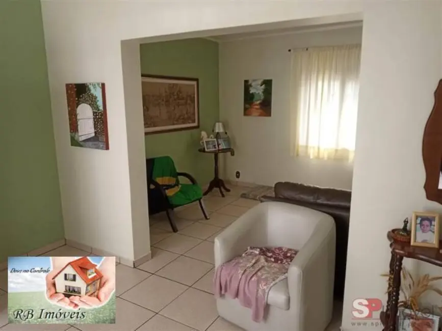 Sobrado com 3 quartos à venda, 270m2 em Jardim Cristiane, Santo Andre - SP - imagem 3 Foto 3 de Sobrado com 3 quartos à venda, 270m2 em Jardim Cristiane, Santo Andre - SP