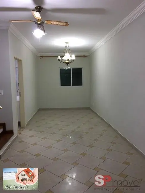 Foto 2 de Sobrado com 3 quartos à venda, 115m2 em Vila Scarpelli, Santo Andre - SP