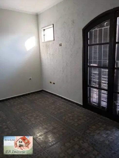 Sobrado com 4 quartos à venda em Jardim do Estádio, Santo Andre - SP - imagem 4 Foto 4 de Sobrado com 4 quartos à venda em Jardim do Estádio, Santo Andre - SP