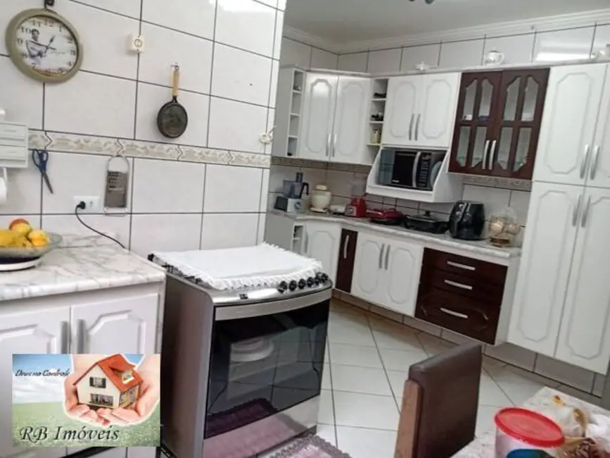 Sobrado com 3 quartos à venda em Jardim Las Vegas, Santo Andre - SP - imagem 5 Foto 5 de Sobrado com 3 quartos à venda em Jardim Las Vegas, Santo Andre - SP