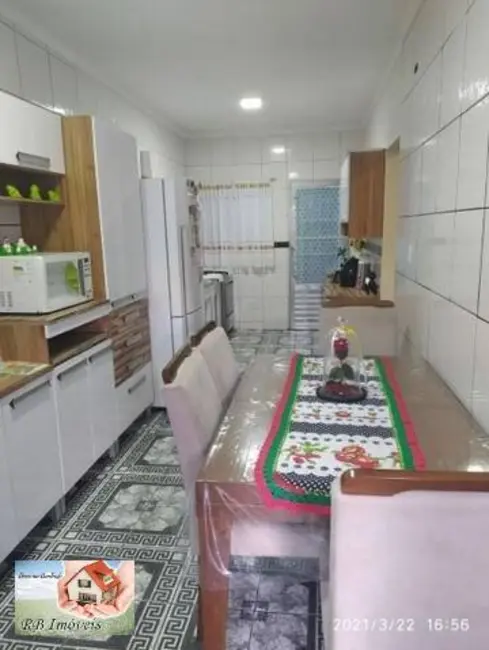 Sobrado com 3 quartos à venda, 200m2 em Vila Pires, Santo Andre - SP - imagem 2 Foto 2 de Sobrado com 3 quartos à venda, 200m2 em Vila Pires, Santo Andre - SP