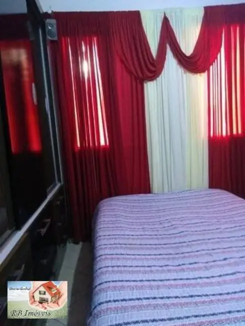 Sobrado com 3 quartos à venda em Vila Pires, Santo Andre - SP - imagem 4 Foto 4 de Sobrado com 3 quartos à venda em Vila Pires, Santo Andre - SP