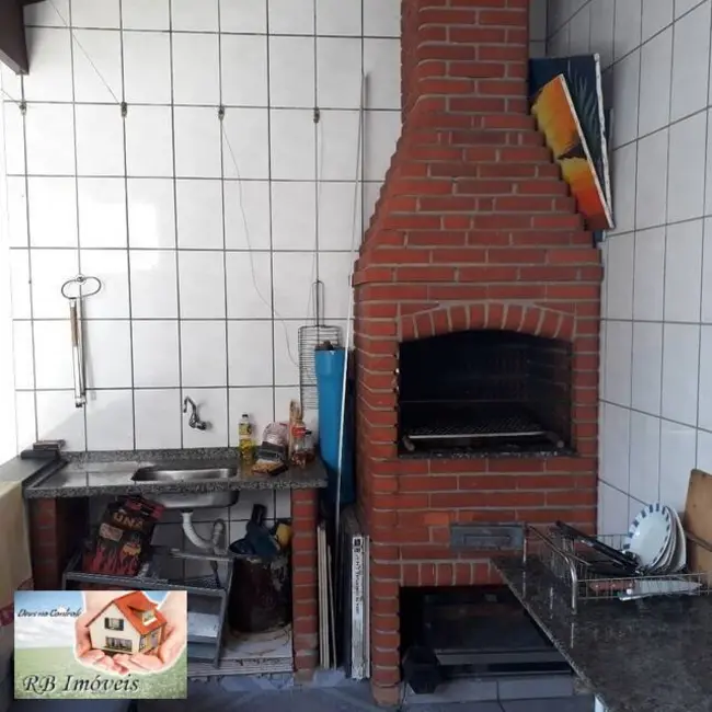 Sobrado com 3 quartos à venda, 173m2 em Jardim Las Vegas, Santo Andre - SP - imagem 3 Foto 3 de Sobrado com 3 quartos à venda, 173m2 em Jardim Las Vegas, Santo Andre - SP