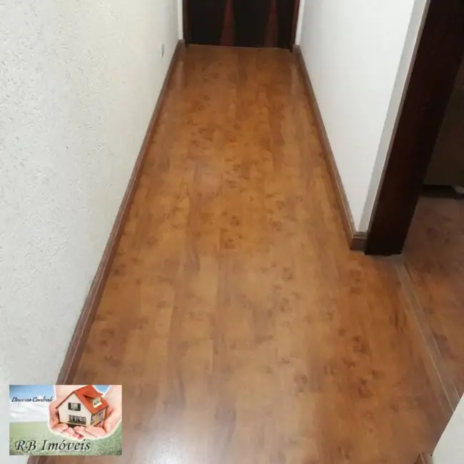 Sobrado com 3 quartos à venda, 173m2 em Jardim Las Vegas, Santo Andre - SP - imagem 2 Foto 2 de Sobrado com 3 quartos à venda, 173m2 em Jardim Las Vegas, Santo Andre - SP