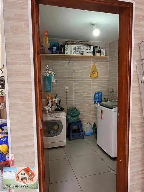 Sobrado com 3 quartos à venda em Vila Scarpelli, Santo Andre - SP - imagem 2 Foto 2 de Sobrado com 3 quartos à venda em Vila Scarpelli, Santo Andre - SP