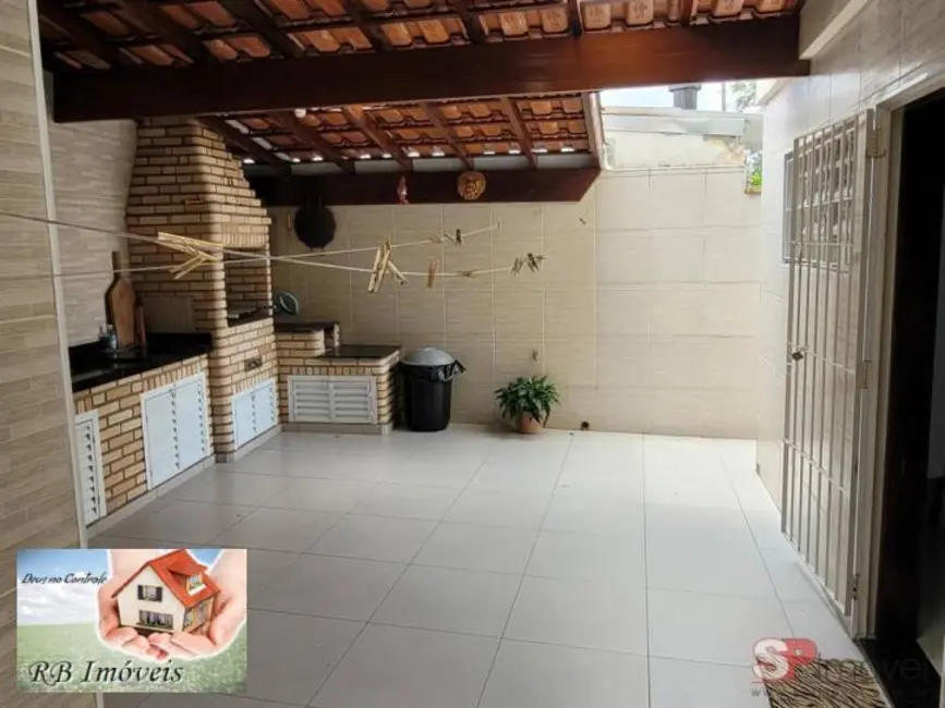 Sobrado com 3 quartos à venda em Vila Scarpelli, Santo Andre - SP - imagem 1 Foto 1 de Sobrado com 3 quartos à venda em Vila Scarpelli, Santo Andre - SP