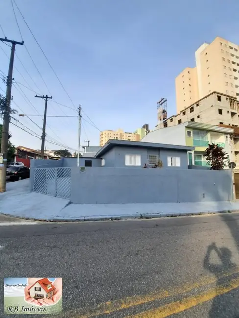 Foto 1 de Casa com 2 quartos para alugar em Santo Andre - SP