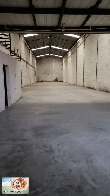 Armazém / Galpão à venda e para alugar, 600m2 em Vila Palmares, Santo Andre - SP - imagem 5 Foto 5 de Armazém / Galpão à venda e para alugar, 600m2 em Vila Palmares, Santo Andre - SP
