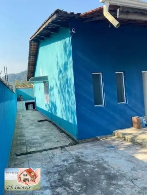 Foto 4 de Casa com 2 quartos à venda, 230m2 em Mongagua - SP