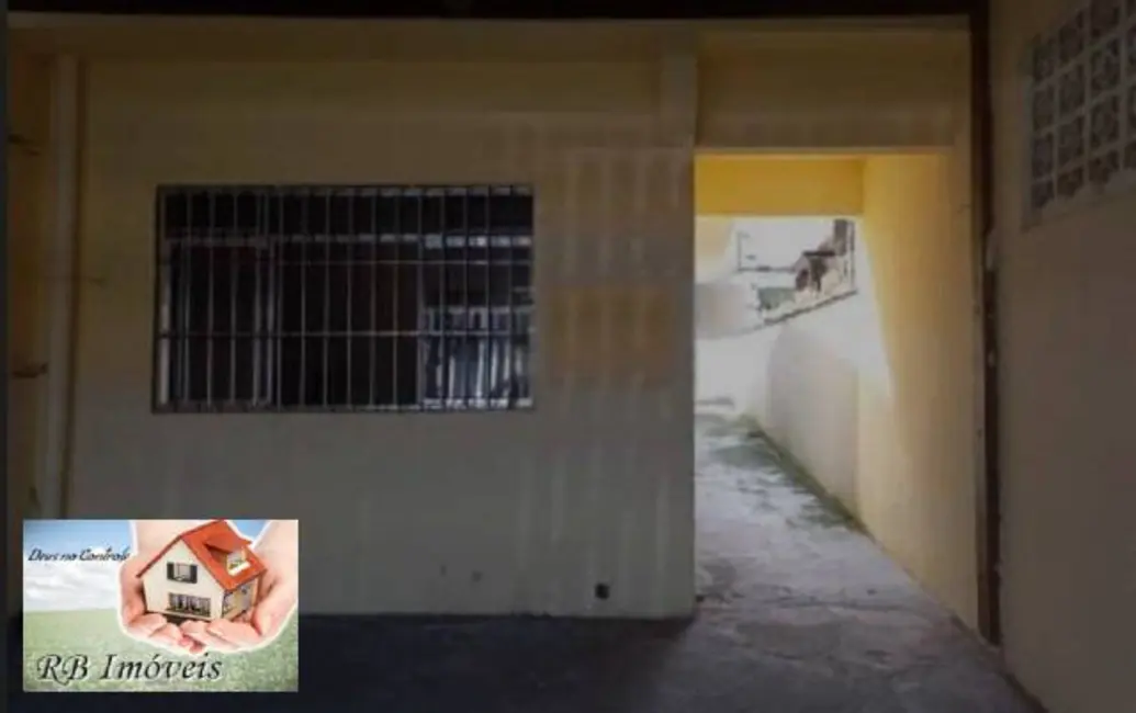 Casa com 2 quartos à venda e para alugar, 135m2 em Mongagua - SP - imagem 4 Foto 4 de Casa com 2 quartos à venda e para alugar, 135m2 em Mongagua - SP