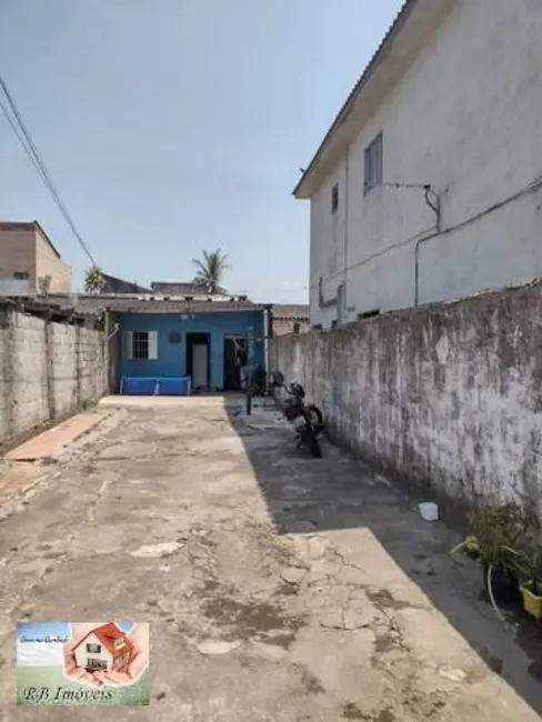 Foto 1 de Casa com 1 quarto à venda, 135m2 em Sao Vicente - SP