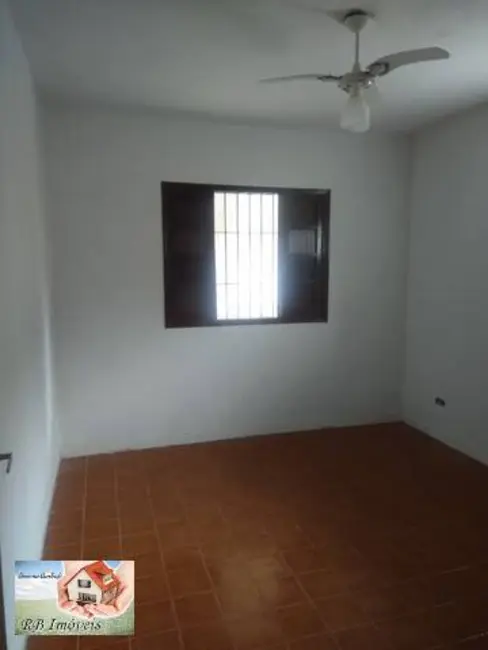 Foto 3 de Casa com 2 quartos à venda, 70m2 em Mongagua - SP