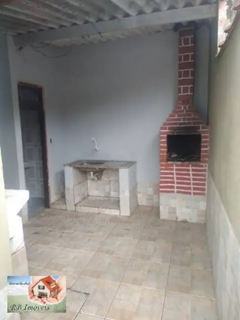 Foto 2 de Casa com 2 quartos à venda, 70m2 em Mongagua - SP