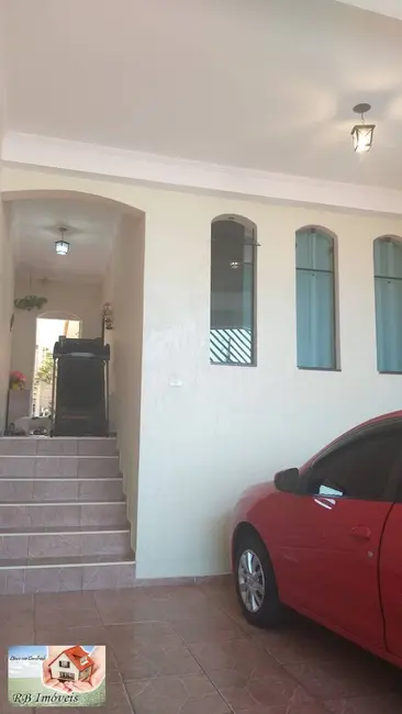 Sobrado com 3 quartos à venda, 165m2 em Vila Tibiriçá, Santo Andre - SP - imagem 2 Foto 2 de Sobrado com 3 quartos à venda, 165m2 em Vila Tibiriçá, Santo Andre - SP