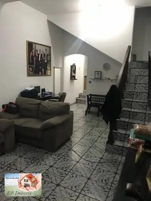 Foto 5 de Sobrado com 4 quartos à venda, 225m2 em Jardim Cristiane, Santo Andre - SP