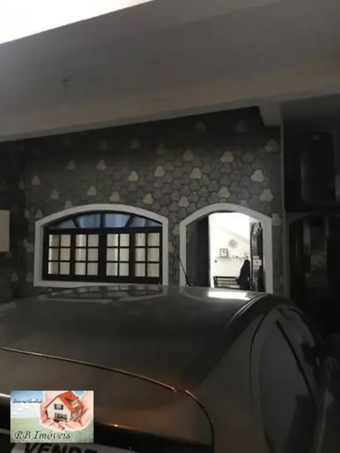 Foto 1 de Sobrado com 4 quartos à venda, 225m2 em Jardim Cristiane, Santo Andre - SP