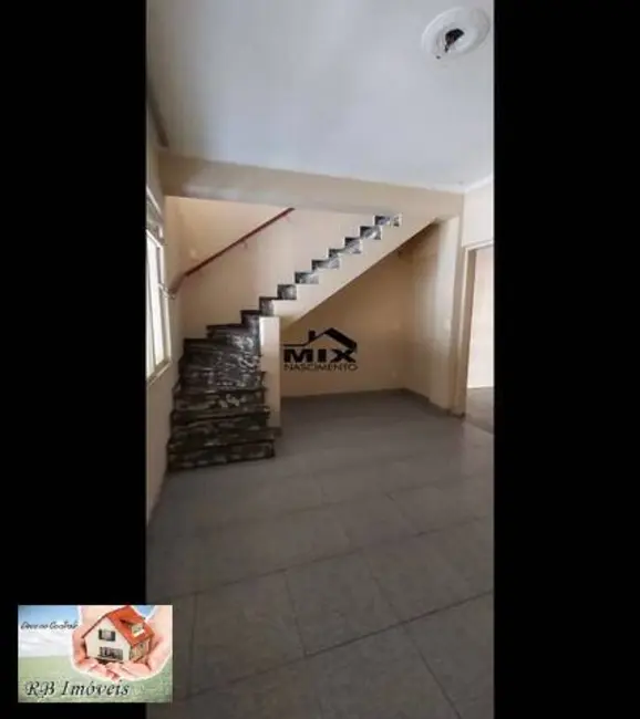 Foto 4 de Sobrado com 3 quartos à venda, 180m2 em Taboão, Sao Bernardo Do Campo - SP