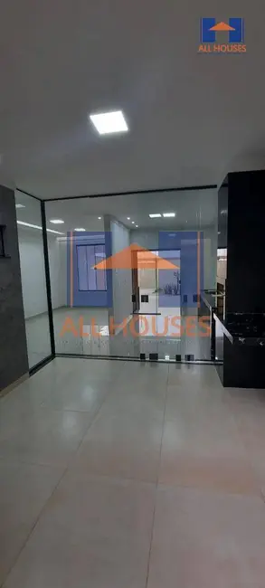 Casa com 3 quartos à venda, 180m2 em Setor Cristina, Trindade - GO - imagem 6 Foto 6 de Casa com 3 quartos à venda, 180m2 em Setor Cristina, Trindade - GO