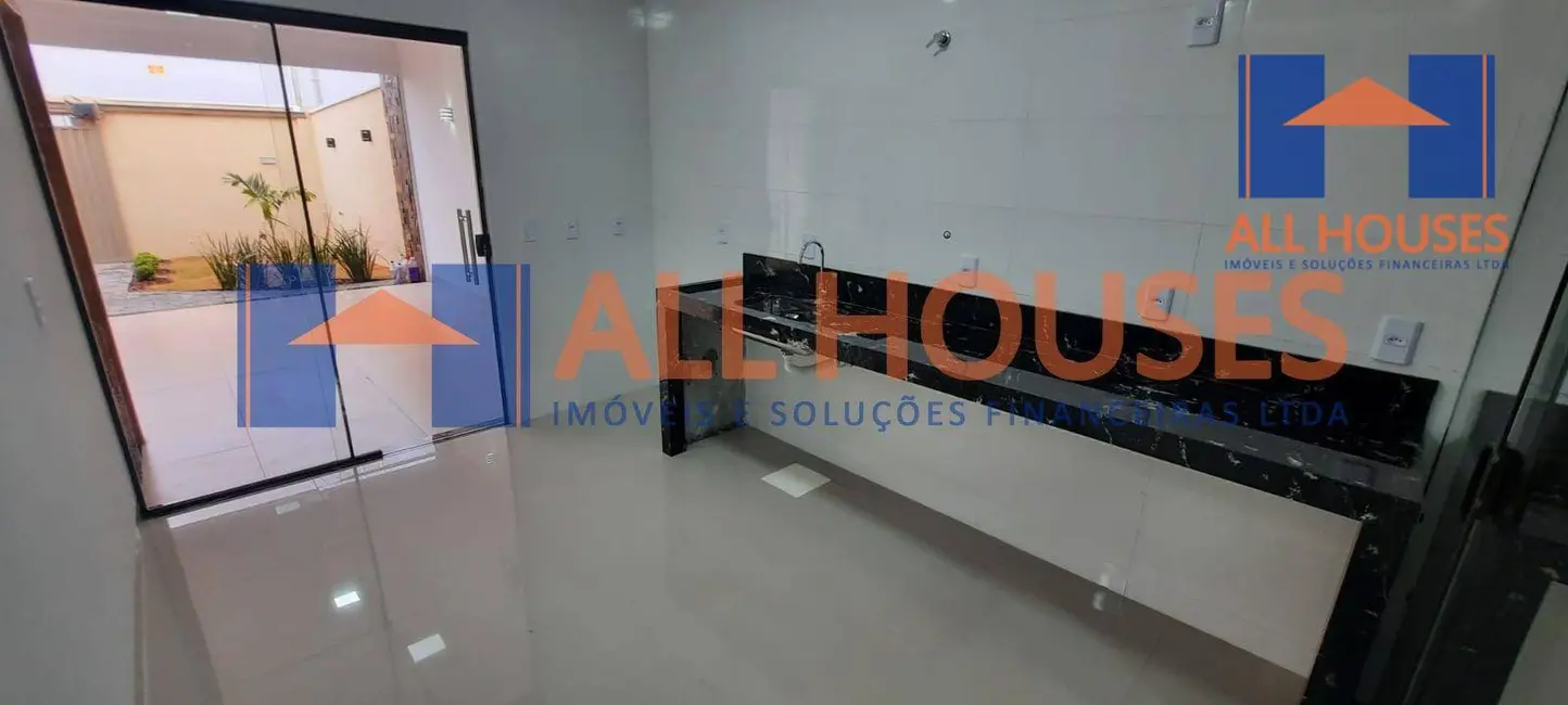 Casa com 3 quartos à venda, 180m2 em Setor Cristina, Trindade - GO - imagem 8 Foto 8 de Casa com 3 quartos à venda, 180m2 em Setor Cristina, Trindade - GO