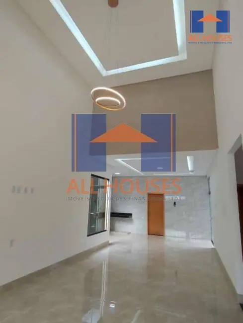 Casa com 3 quartos à venda, 230m2 em Setor Cristina II Expansão, Trindade - GO - imagem 6 Foto 6 de Casa com 3 quartos à venda, 230m2 em Setor Cristina II Expansão, Trindade - GO