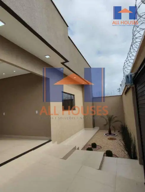 Foto 1 de Casa com 3 quartos à venda, 230m2 em Setor Cristina II Expansão, Trindade - GO