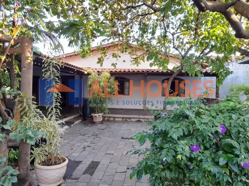 Casa com 4 quartos à venda, 540m2 em Jardim América, Goiania - GO - imagem 3 Foto 3 de Casa com 4 quartos à venda, 540m2 em Jardim América, Goiania - GO