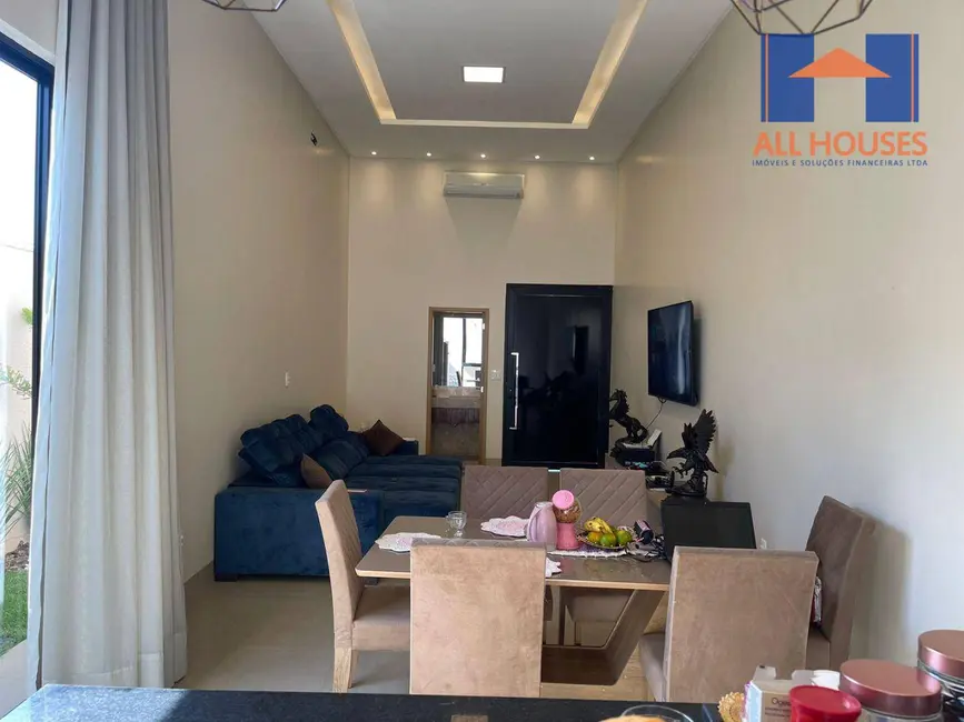 Foto 2 de Casa de Condomínio com 3 quartos à venda, 360m2 em Senador Canedo - GO